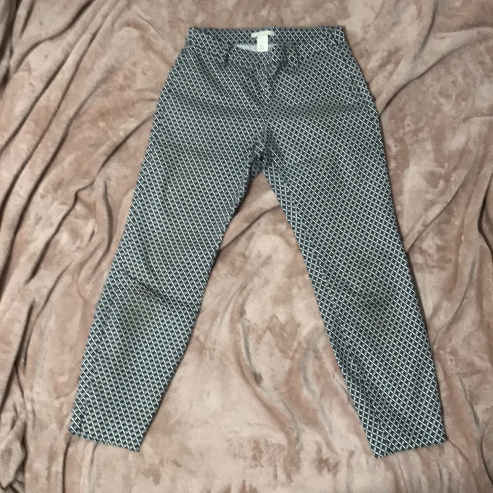 H and M Blue and White Capri Pants